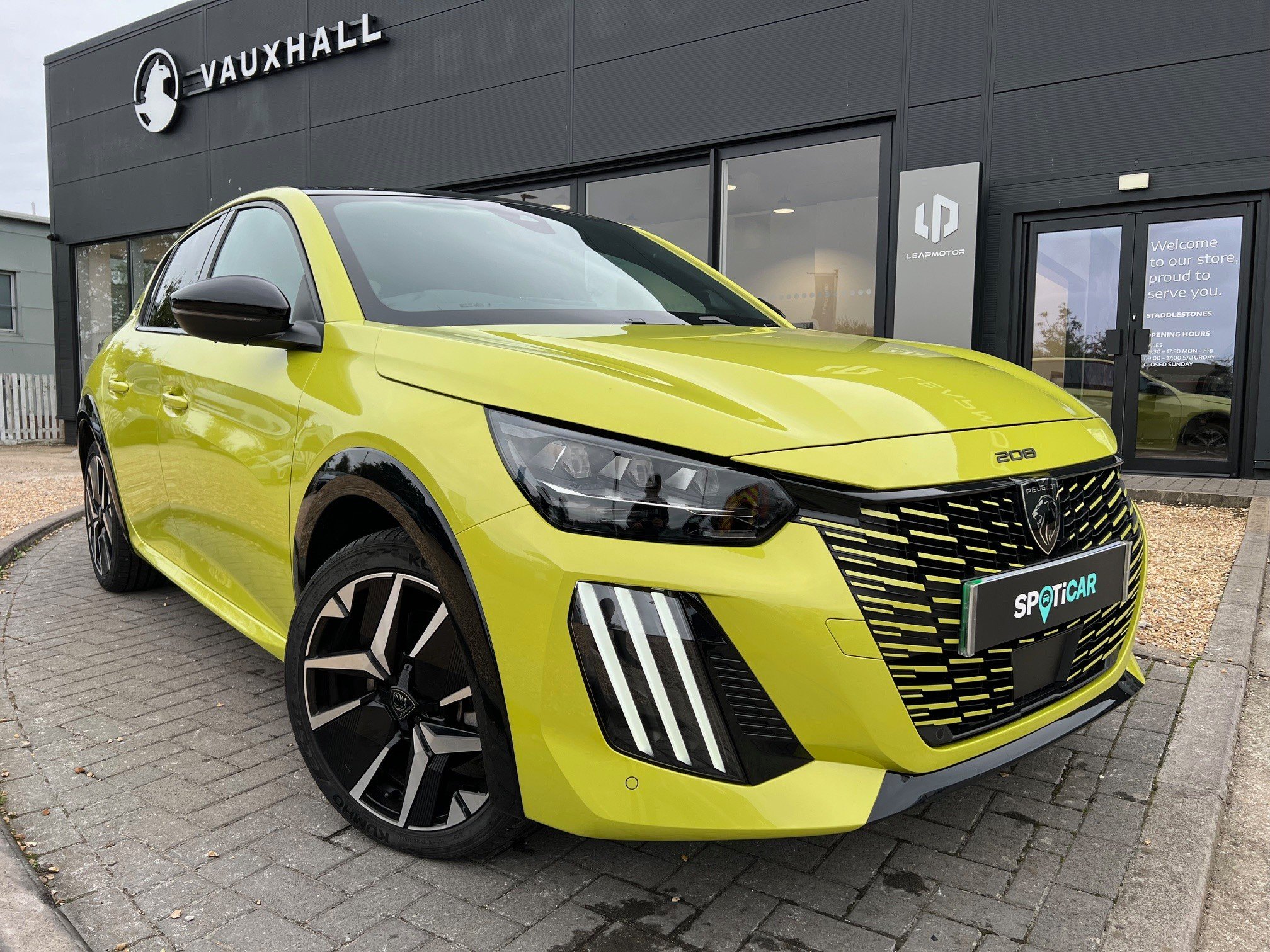 2025 Peugeot 208